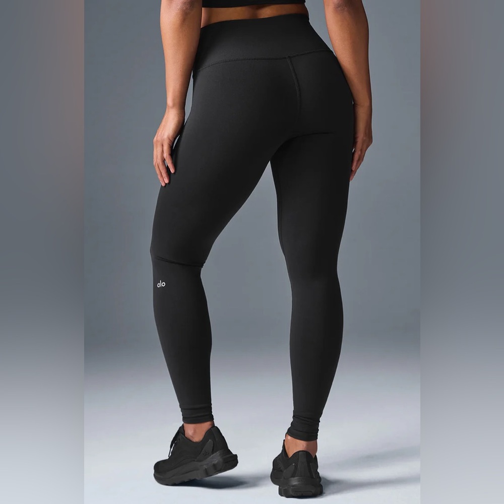 ALO Yoga leggings airbrush size small
